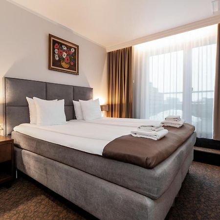Adoryal Hotell Талин Екстериор снимка
