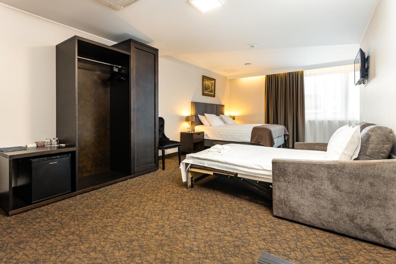 Adoryal Hotell Талин Екстериор снимка