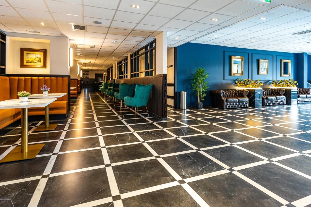Adoryal Hotell Талин Екстериор снимка