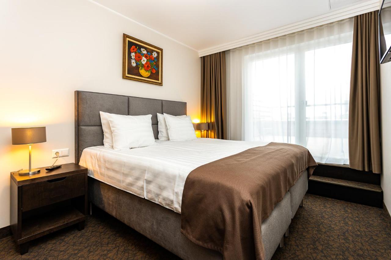 Adoryal Hotell Талин Екстериор снимка