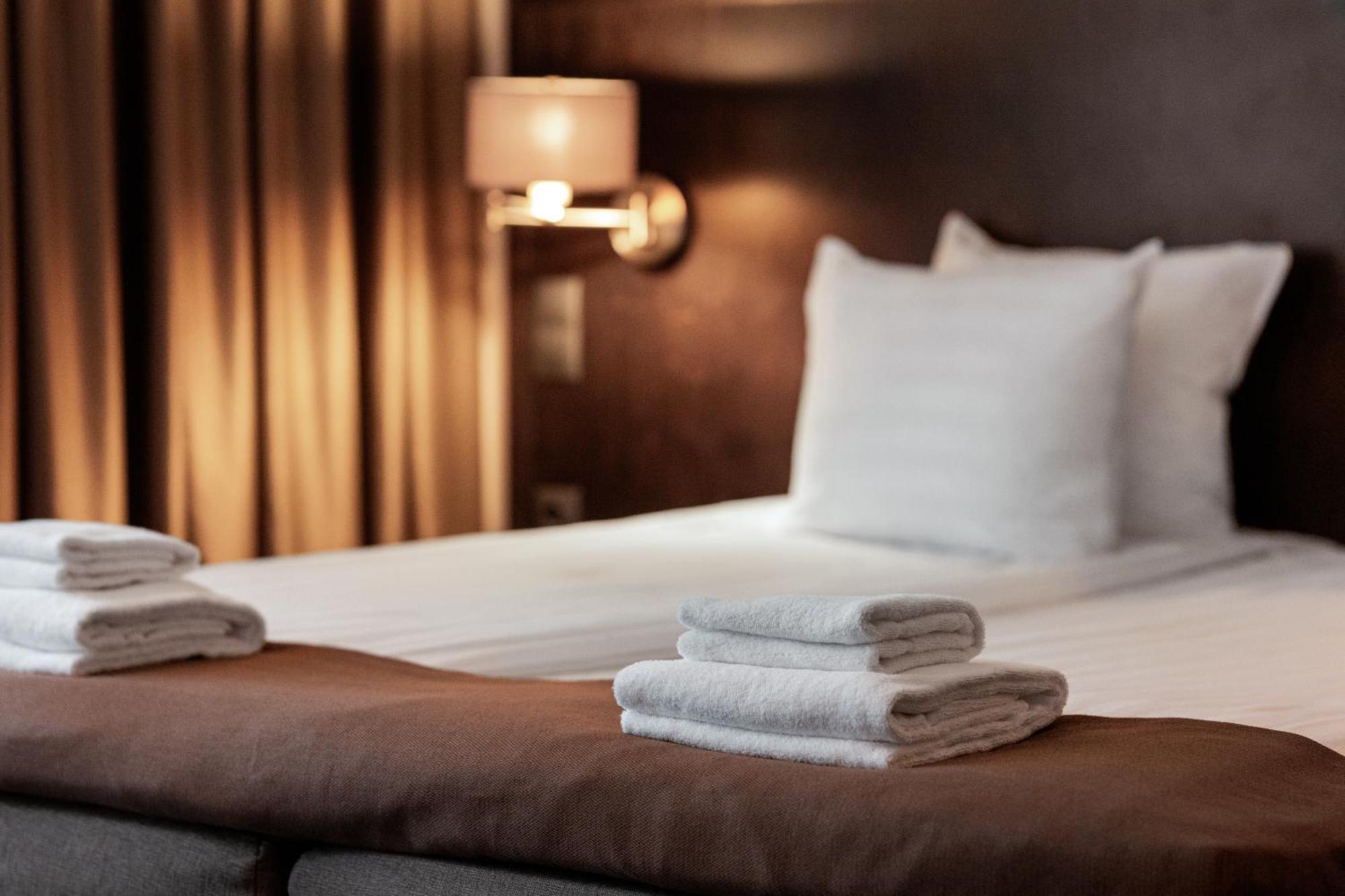 Adoryal Hotell Талин Екстериор снимка